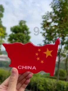 高清组图:福建迎新年首场降雪 铁路工人清雪保畅通